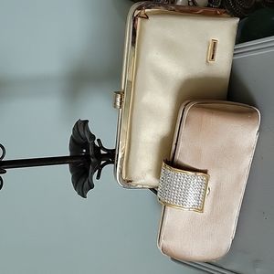 2 gold clutches